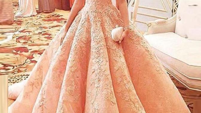 Is this dress pretty?