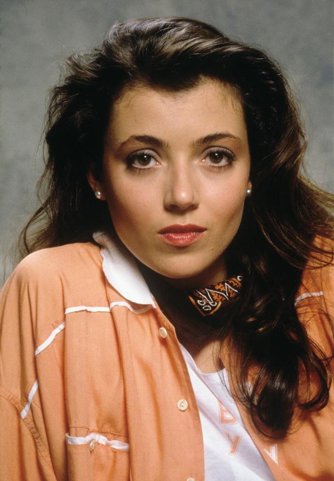 Who's Hotter #11 - Old Skool Edition ?