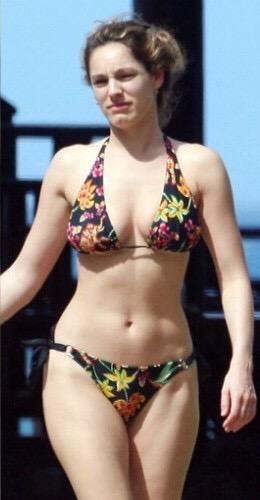 Do guys actually prefer curvy girls?