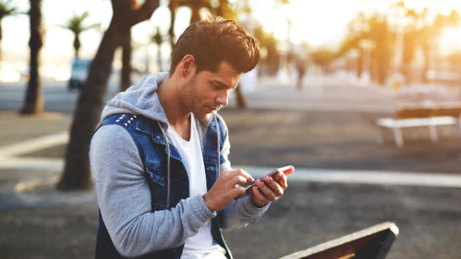Are some guys actually "bad at texting"?