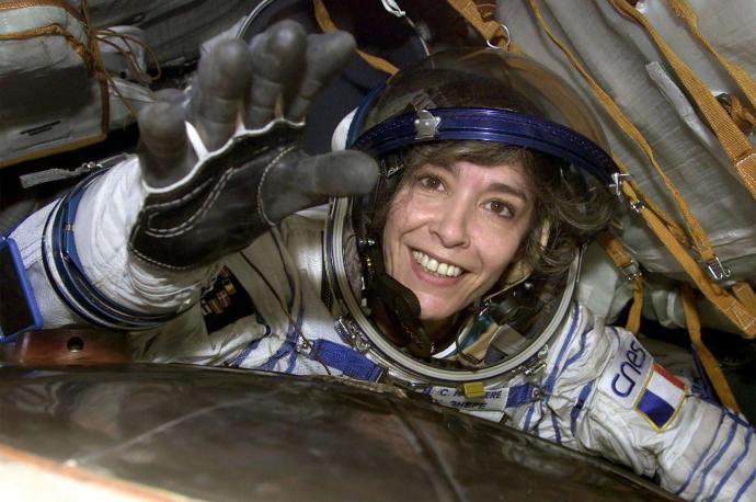 Astronaut warns Earth before slipping into a coma. Do you think Earth will be invaded by aliens soon?