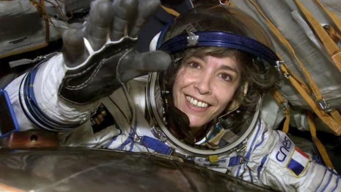 Astronaut warns Earth before slipping into a coma. Do you think Earth will be invaded by aliens soon?