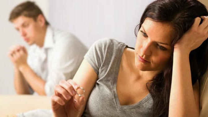 Do men or women tend to overthink more?