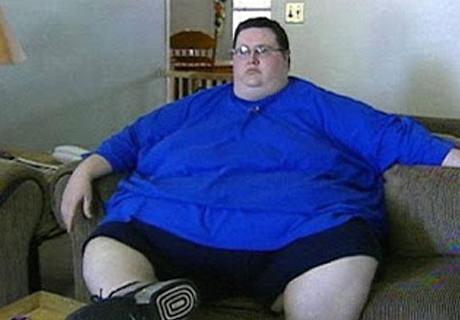 Girls, what do you consider to be overweight for guys (feel free to post pics)?