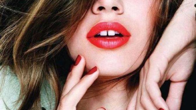 Guys, Do you find gaps in teeth to be a turn off or affect the attractiveness of a woman? Would it make someone less attractive?