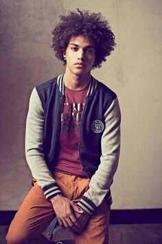 what natural hairstyles should i try???