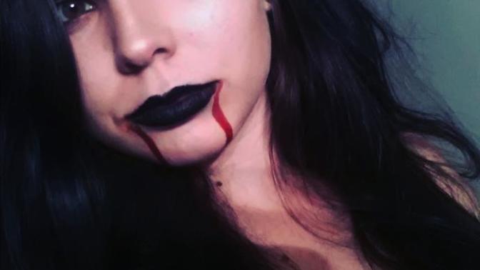 Good makeup for costume party or change it?