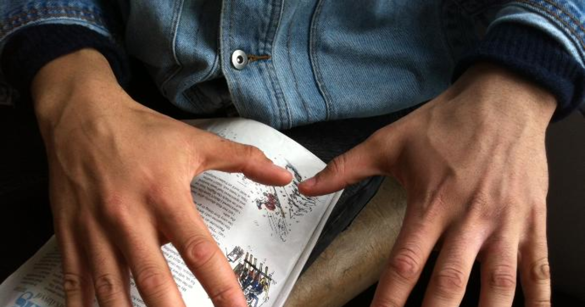 Do you think long fingers/big hands are attractive? GirlsAskGuys