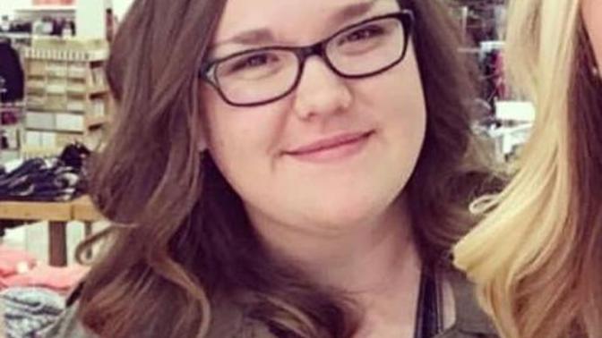 This 19-year old girl was fatshamed while on the job. How do you feel about this?