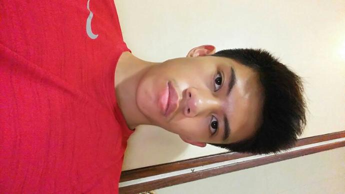 Best hairstyle to go with??