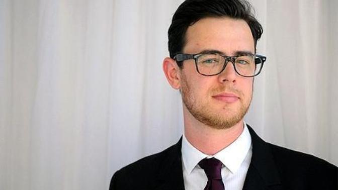 Girls, which of you like nerdy guys?
