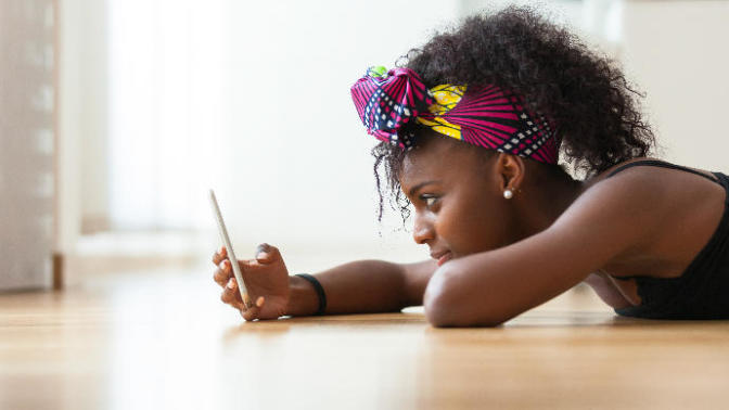 Does ignoring a guy's texts work?