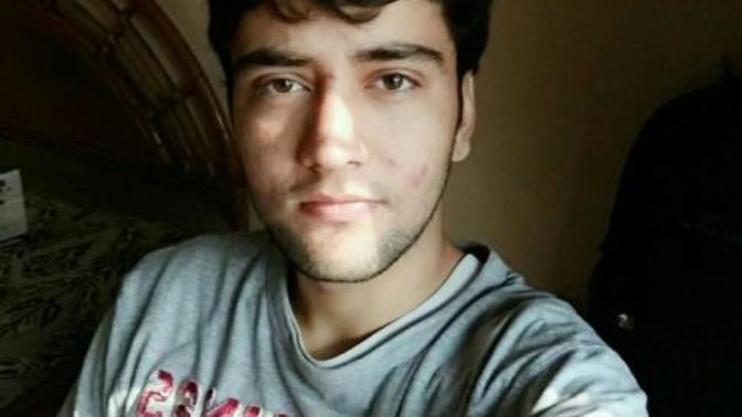 How much does the physical attraction matter in a relationship and how do I look to other girls?
