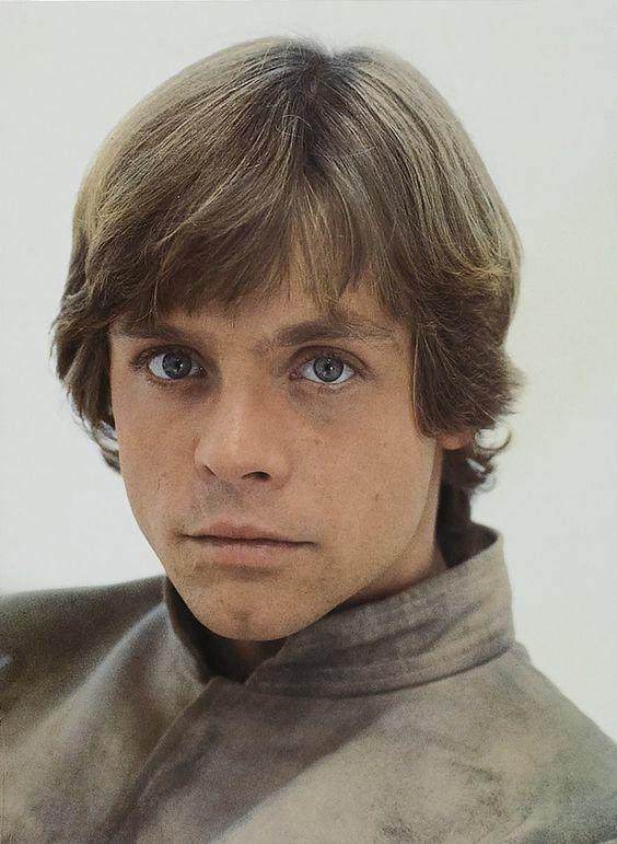 Do you think that Anakin or Luke skywalker is hotter?