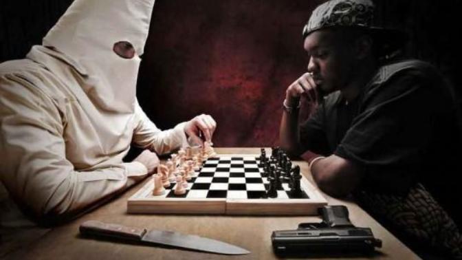 KKK member vs Gangster. Who is more likely to win a chess-match?
