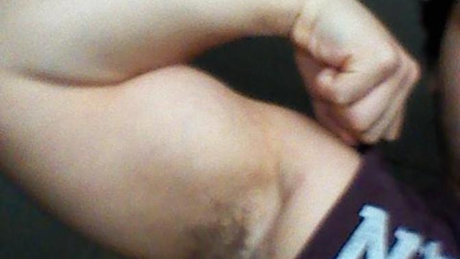 What do girls think about big arms?