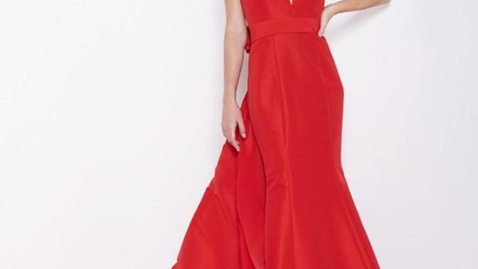 Which dress would look best on me?
