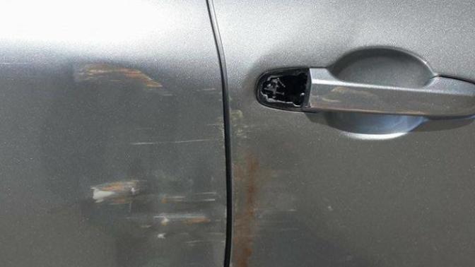 Is self-inflicted car damage a turn off to a girl?