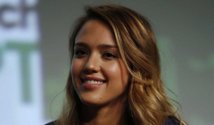 Who's The Prettiest Out Of These 5 Megan Fox Jennifer Aniston Halle Berry Jessica Alba Or Olivia Wilde And Why?