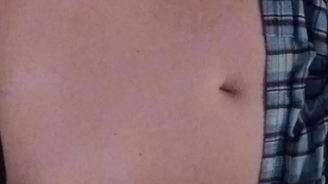 Girls, Is my stomach cute?