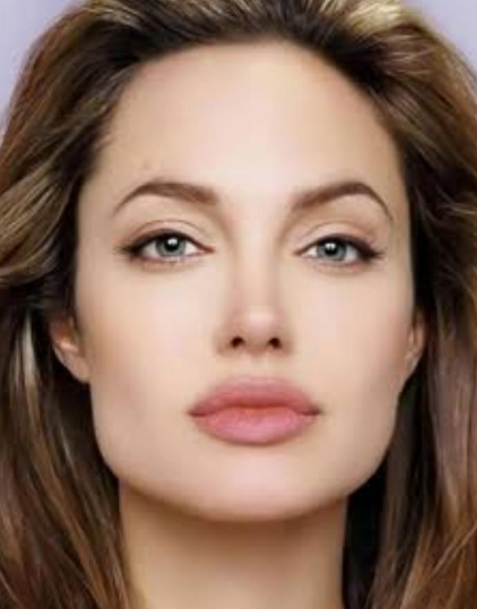 Oval face shape or square face shape?