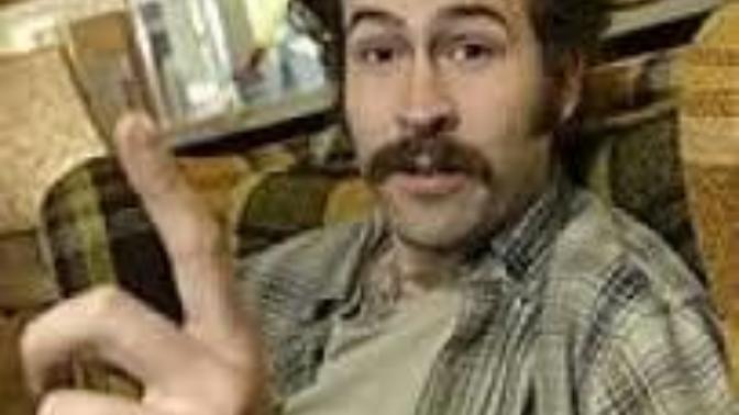 Is Earl Hickey (Mid 2000's Jason Lee) attractive?