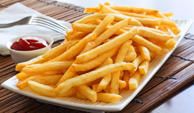 What is the right way to ketchup your fries?