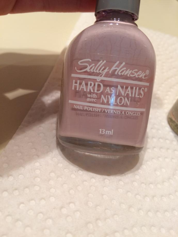 Which color should I do my nails?