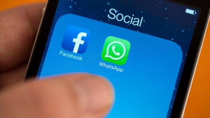 Should I block my ex on whatsapp?