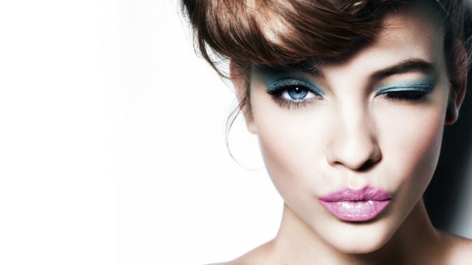 MAKE - UP VS. NATURAL ? What do you girls like ? And what do you MEN prefer ?
