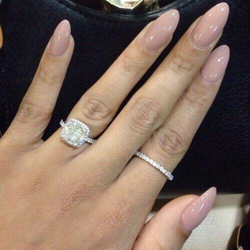 What is your favorite nail style and color?