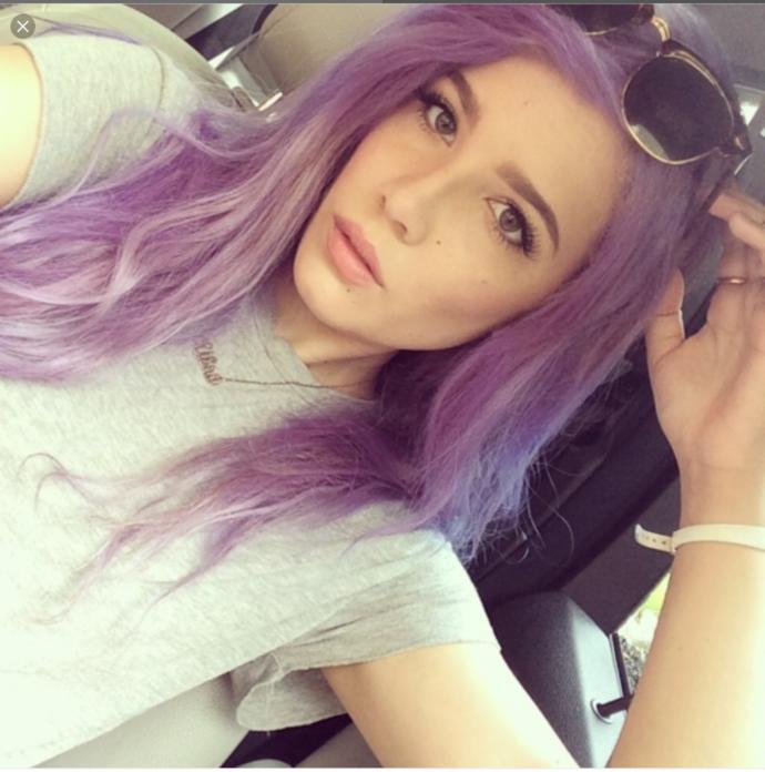 How do you feel about girls with unnatural haircolors (see pics)?