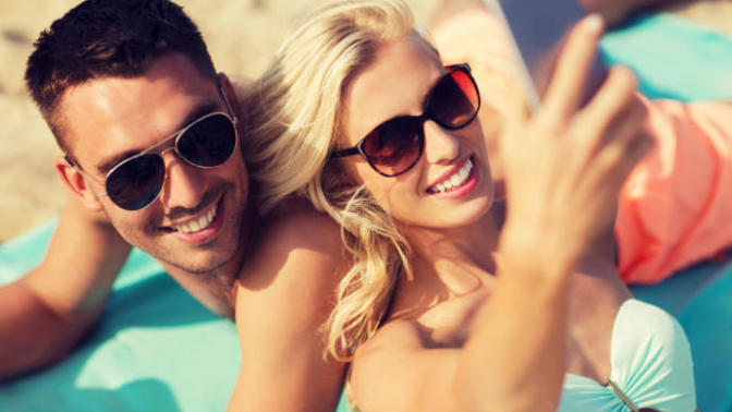 Is it inappropriate to keep pictures up of you and your ex kissing and being romantic?
