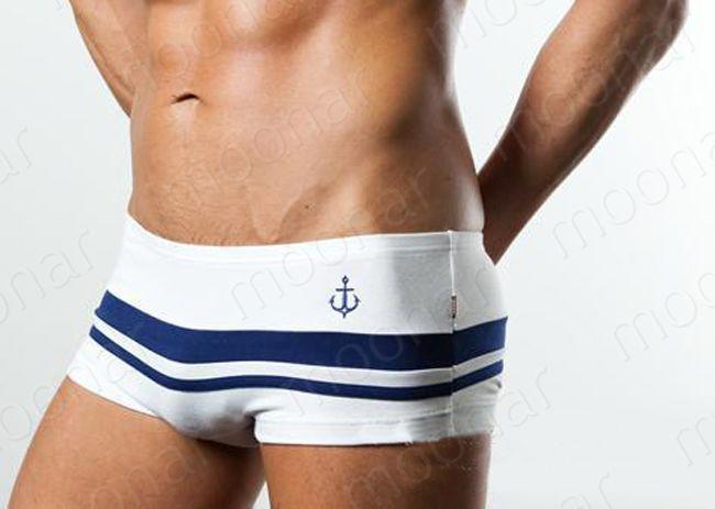Girls, your preference in hot guys' underwear, please?