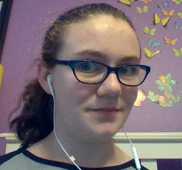 people of the world, is this girl ugly or beautiful?