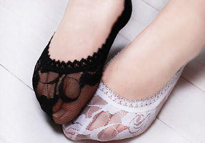 Girls, Hey girls! Are you wearing shoes (lets say on average) barefoot or with socks?
