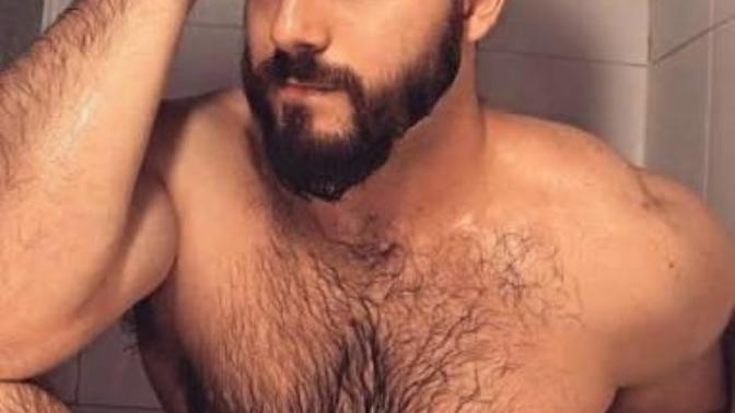 Girls, what's your opinion about this guy?