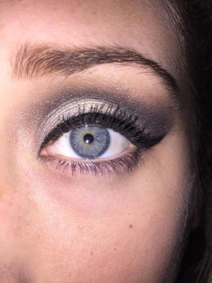( exuse the eybrows need plucking sorry!!!π) opinions???