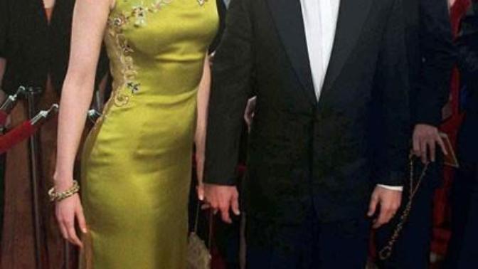 I'm dating a girl taller than me- how do I stop being insecure?