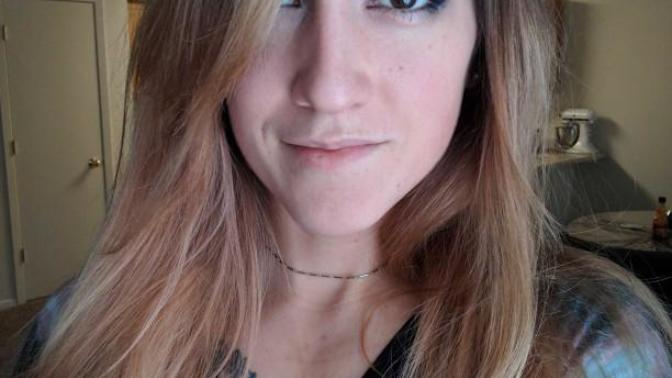 Reasons men avoid eye contact?