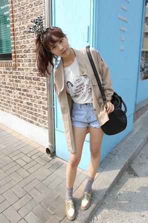 How do you think about the girl's style?