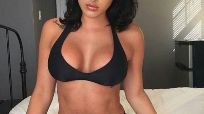 Thick women or slim and toned women?