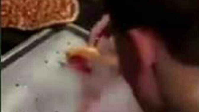 Don't vape on the fucking pizza?
