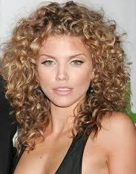 I'm going to a quince and I need help on how to pick my hair?