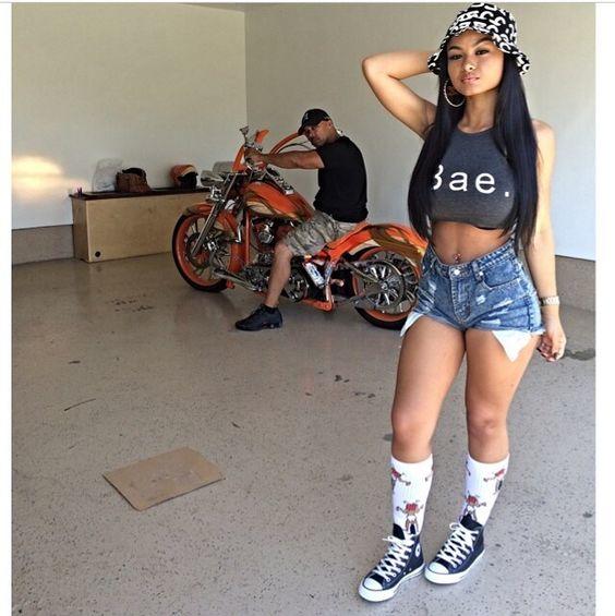 Guys, would you like it if your girlfriend dressed like this in public?