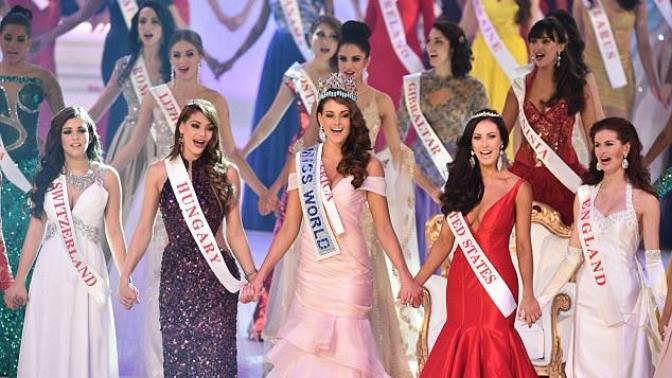 Do Beauty Pageants objectify women?