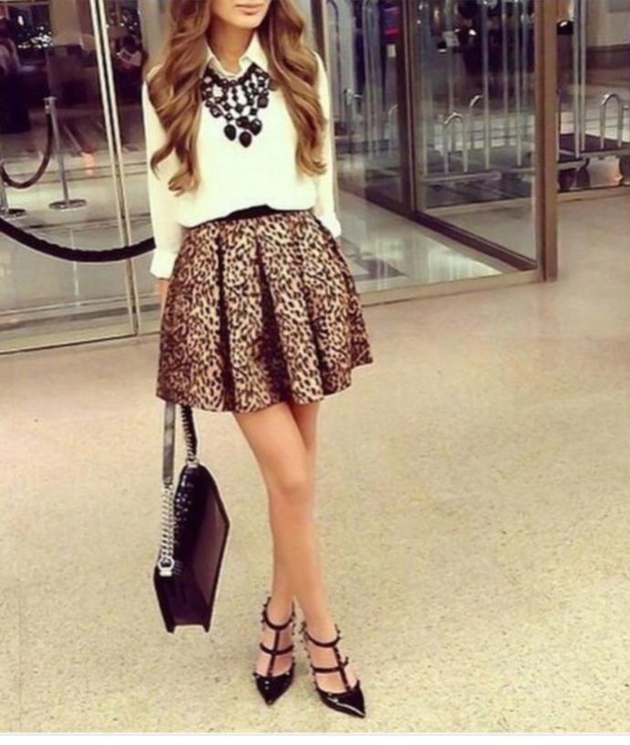 What do u like girly girls or edgy?