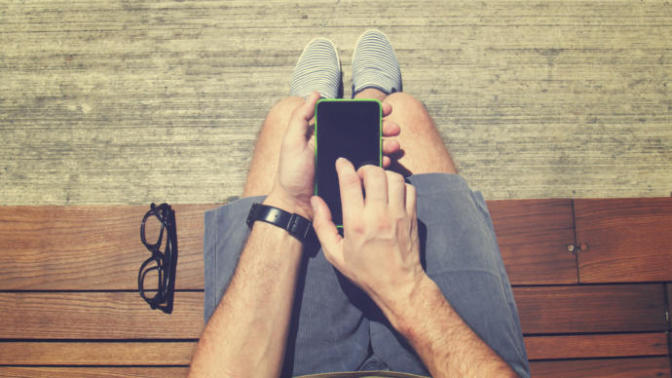 Boyfriend texted his ex? Do I have a right to be upset?