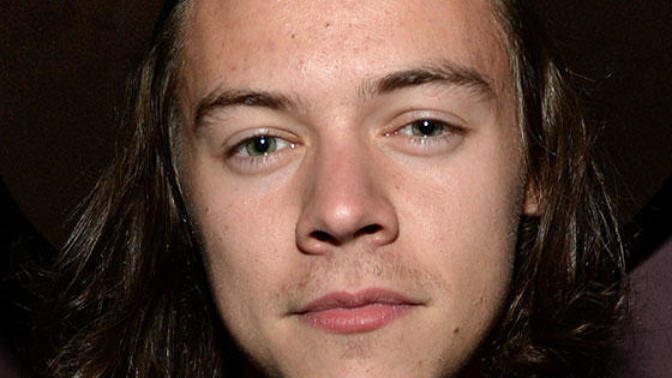 Girls, Girls is acne a huge turn off? Can a guy with acne be considered attractive?