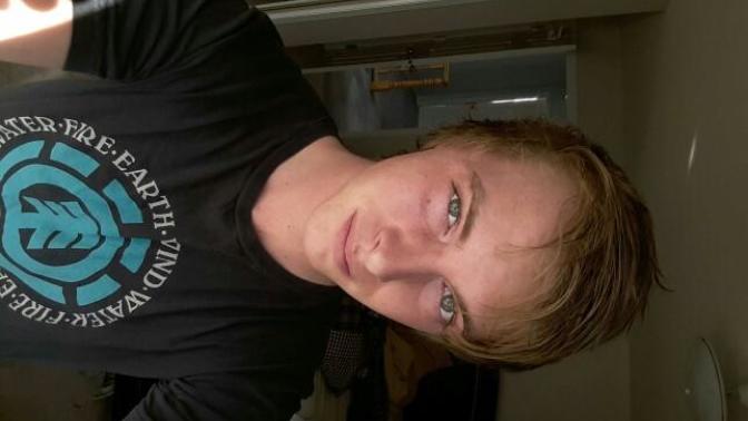 Best/worst pick up lines and funny/interesting stories about getting (not getting) a girls/guys number?
